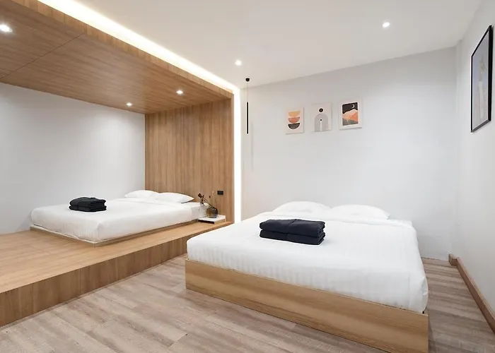 Townhouse At Sathu Pradit Road Bangkok