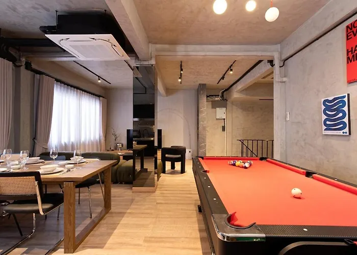 Apartment Townhouse At Sathu Pradit Road Bangkok