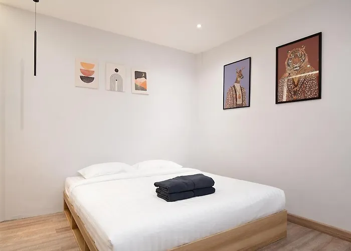 Apartment Townhouse At Sathu Pradit Road *