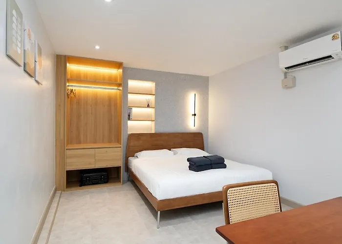 Townhouse At Sathu Pradit Road *
