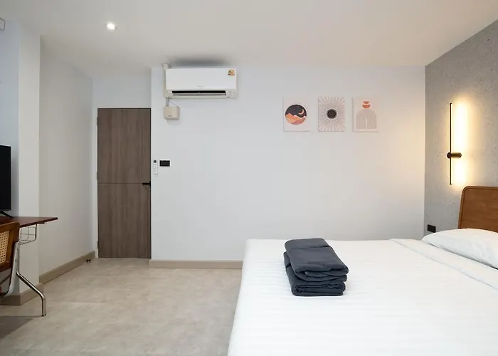 Apartment Townhouse At Sathu Pradit Road Bangkok