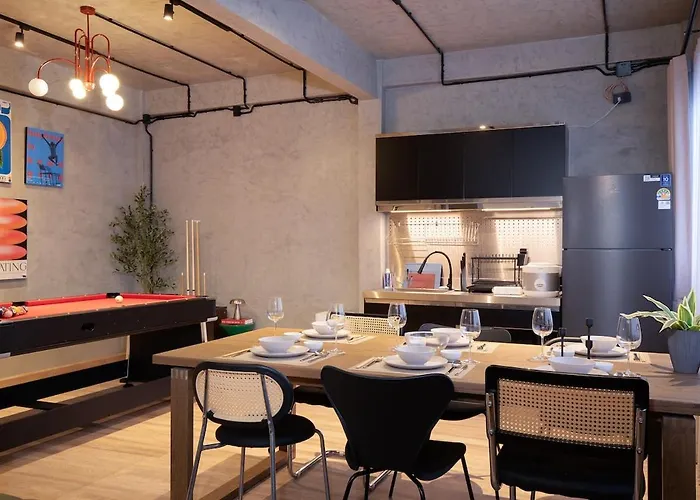 Apartment Townhouse At Sathu Pradit Road Bangkok